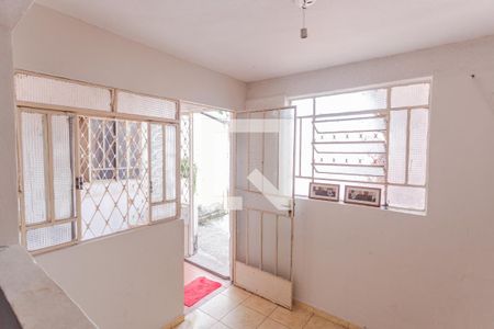 Varanda da Sala de casa para alugar com 2 quartos, 130m² em Nova Floresta, Belo Horizonte