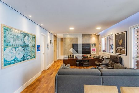 Sala de apartamento à venda com 3 quartos, 143m² em Vila Gumercindo, São Paulo