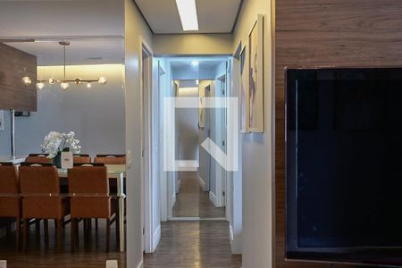 Corredor de apartamento para alugar com 3 quartos, 70m² em Jardim Parque Morumbi, São Paulo