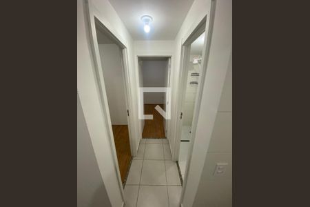 Corredor de apartamento para alugar com 2 quartos, 32m² em Colônia (Zona Leste), São Paulo
