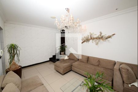 Casa à venda com 7 quartos, 700m² em Jardim Riacho das Pedras, Contagem