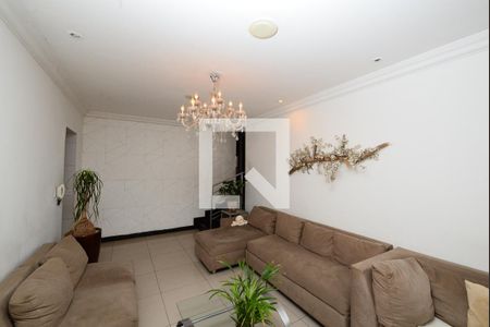 Casa à venda com 7 quartos, 700m² em Jardim Riacho das Pedras, Contagem