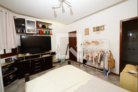 Casa à venda com 7 quartos, 700m² em Jardim Riacho das Pedras, Contagem