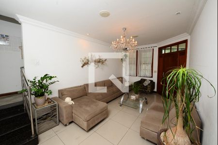 Casa à venda com 7 quartos, 700m² em Jardim Riacho das Pedras, Contagem