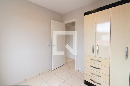 Quarto 2 de apartamento para alugar com 3 quartos, 56m² em Jardim Rizzo, São Paulo