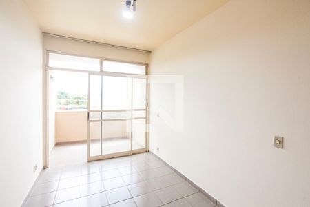 Apartamento para alugar com 3 quartos, 110m² em Martins, Uberlândia
