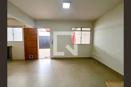 Sala/Cozinha de casa para alugar com 2 quartos, 100m² em Castelo, Belo Horizonte