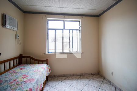 Quarto 1 de casa à venda com 4 quartos, 200m² em Bonsucesso, Rio de Janeiro
