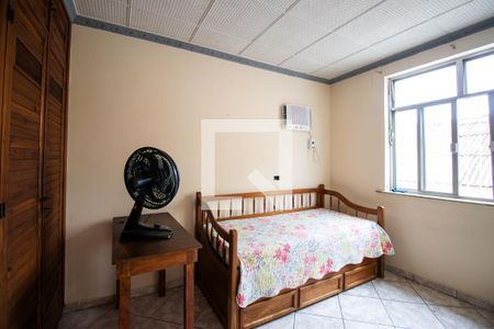 Quarto 1 de casa à venda com 4 quartos, 200m² em Bonsucesso, Rio de Janeiro