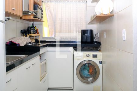 Cozinha de apartamento para alugar com 1 quarto, 47m² em Heliópolis, Belford Roxo