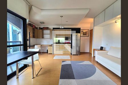 Sala/Cozinha de apartamento para alugar com 1 quarto, 43m² em Itaim Bibi, São Paulo
