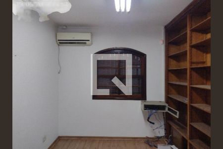 Casa para alugar com 3 quartos, 190m² em Vila Uberabinha, São Paulo