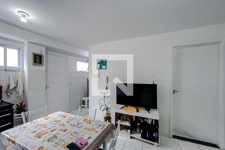 Sala/Cozinha de apartamento à venda com 1 quarto, 43m² em Vila do Encontro, São Paulo