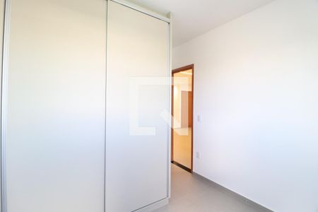 Quarto 2 de apartamento para alugar com 3 quartos, 68m² em Grand Ville, Uberlândia