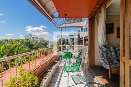 Casa à venda com 5 quartos, 700m² em Sétimo Céu, Porto Alegre