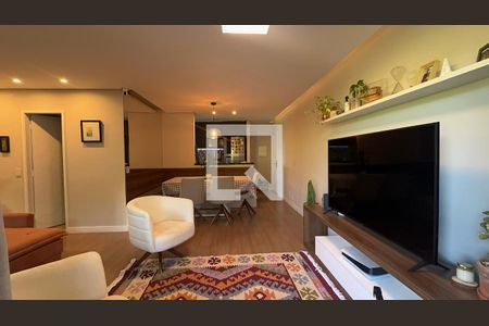 Sala de apartamento à venda com 2 quartos, 79m² em Jardim Tupanci, Barueri