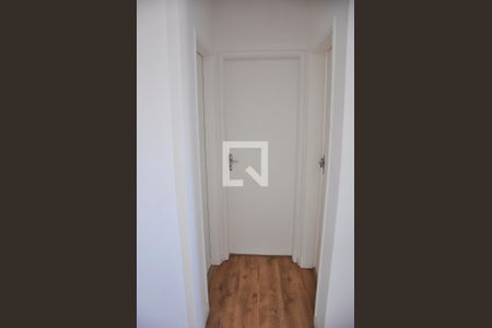 Detalhe - Corredor Quartos de apartamento para alugar com 2 quartos, 58m² em Vila Mangalot, São Paulo