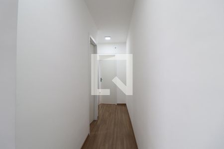 Corredor de apartamento para alugar com 2 quartos, 46m² em Chácaras Tubalina E Quartel, Uberlândia