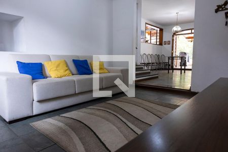 Sala de TV de casa de condomínio para alugar com 4 quartos, 415m² em Além Ponte, Sorocaba