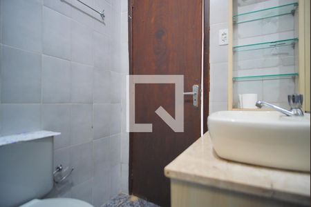 Banheiro Corredor de apartamento à venda com 1 quarto, 44m² em Auxiliadora, Porto Alegre