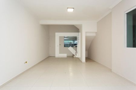 Sala de casa para alugar com 4 quartos, 180m² em Vila Curuçá Velha, São Paulo