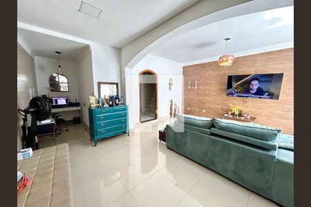 Sala de casa para alugar com 3 quartos, 240m² em Vila Augusta, Guarulhos
