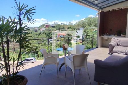 Casa de Condomínio à venda com 4 quartos, 271m² em Vile de Montagne, Nova Lima