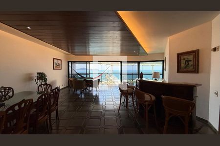 Sala de apartamento para alugar com 5 quartos, 355m² em Jardim Asturias, Guarujá