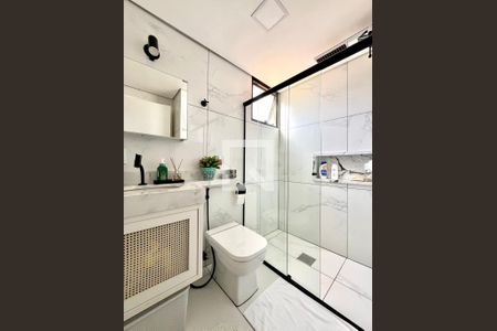 Banheiro de apartamento à venda com 2 quartos, 70m² em Jardim Dom Vieira, Campinas