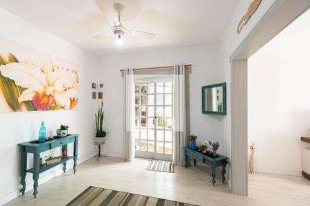 Casa à venda com 4 quartos, 242m² em Marechal Rondon, Canoas