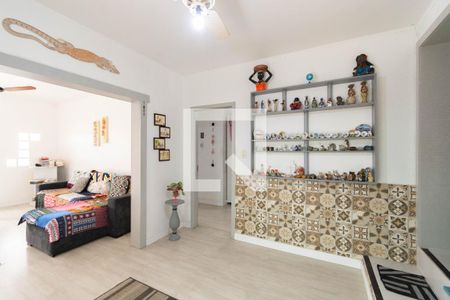 Casa à venda com 4 quartos, 242m² em Marechal Rondon, Canoas