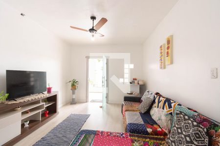 Casa à venda com 4 quartos, 242m² em Marechal Rondon, Canoas