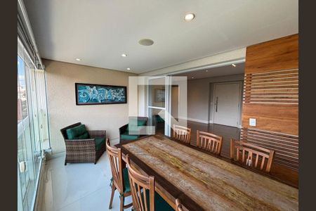 Apartamento à venda com 3 quartos, 107m² em Vila Lucia Elvira, São Paulo