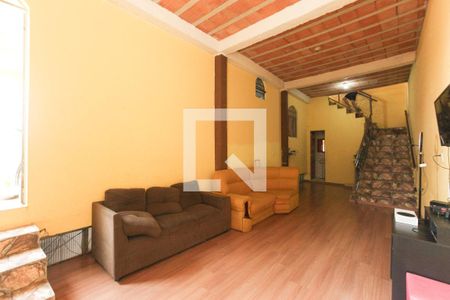 Casa à venda com 5 quartos, 180m² em Milionários, Belo Horizonte