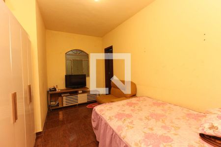 Casa à venda com 5 quartos, 180m² em Milionários, Belo Horizonte