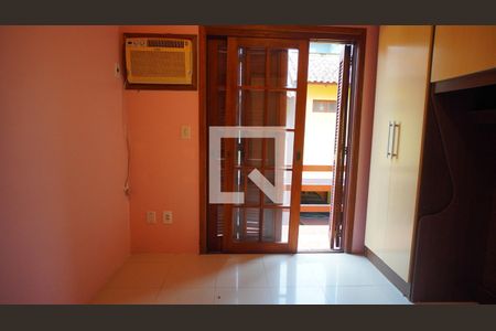 Quarto 1 suite  de casa de condomínio à venda com 3 quartos, 131m² em Serraria, Porto Alegre