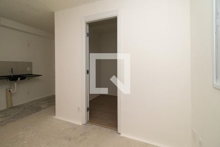 Sala de apartamento para alugar com 2 quartos, 34m² em Vila Ema, São Paulo