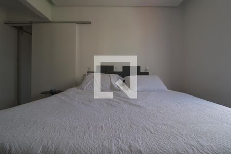 Quarto 1 suíte de apartamento para alugar com 3 quartos, 81m² em Val Paraiso, Santo André