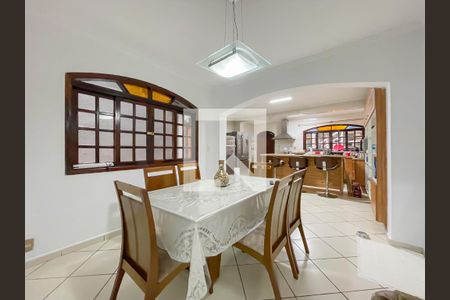 Sala de Jantar de casa à venda com 3 quartos, 234m² em Cipava, Osasco