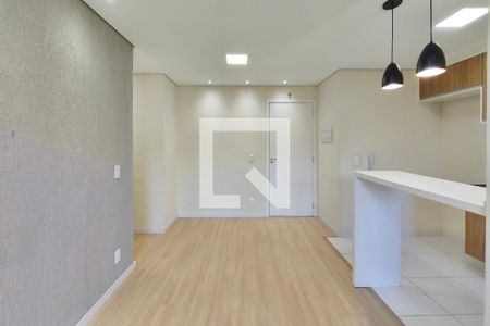 Sala de apartamento para alugar com 3 quartos, 43m² em Jardim Ipaussurama, Campinas