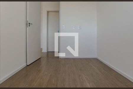 Quarto de apartamento para alugar com 1 quarto, 60m² em Vila Francisco Remeikis, Taboão da Serra