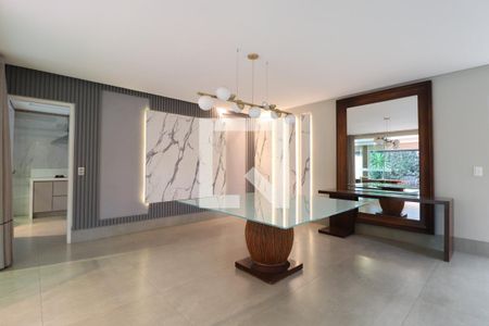 Casa de Condomínio para alugar com 4 quartos, 250m² em Morada da Colina, Uberlândia