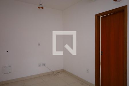 Sala de apartamento para alugar com 2 quartos, 40m² em Itaquera, São Paulo