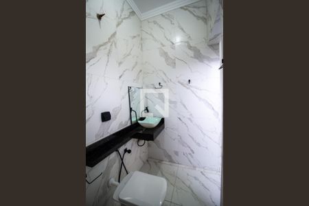 Banheiro da Suíte de casa para alugar com 2 quartos, 60m² em Jardim Eucaliptos, Sorocaba