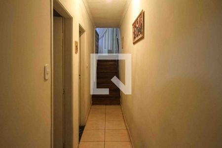 Corredor de casa para alugar com 2 quartos, 187m² em Vila Antonieta, São Paulo