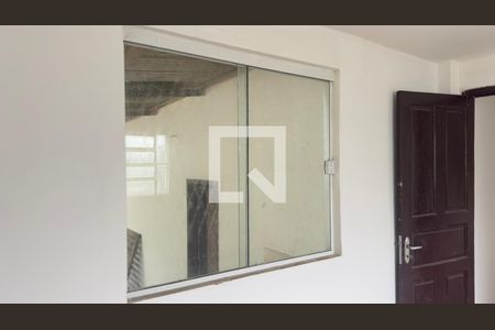 Quarto de casa para alugar com 2 quartos, 80m² em Caxito Pequeno, Maricá