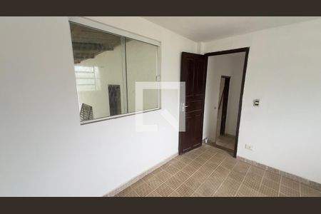 Quarto de casa para alugar com 2 quartos, 80m² em Caxito Pequeno, Maricá