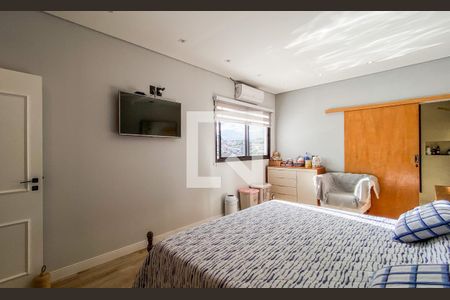 Suite 1 de casa à venda com 3 quartos, 600m² em Vila Buenos Aires, São Paulo