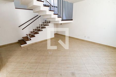 Sala 1 de casa para alugar com 4 quartos, 430m² em Fazenda Morumbi, São Paulo