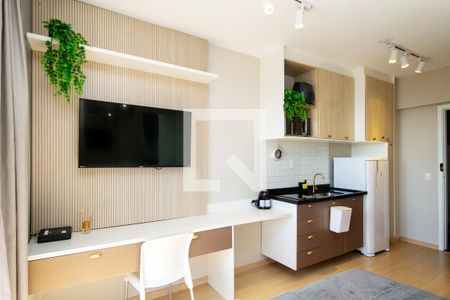 Quarto de kitnet/studio para alugar com 1 quarto, 25m² em Consolação, São Paulo